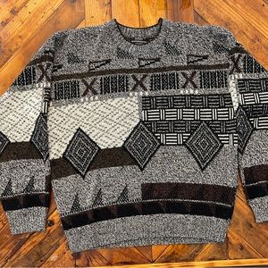 Expression vintage geometric sweater.. men or women xlarge